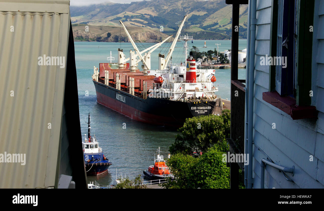 Lyttelton ist eine Hafenstadt am Ufer des Lyttelton Nordhafen in der Nähe von Banks Peninsula, einem Vorort von Christchurch, an der Ostküste der Südinsel von Neuseeland. Stockfoto