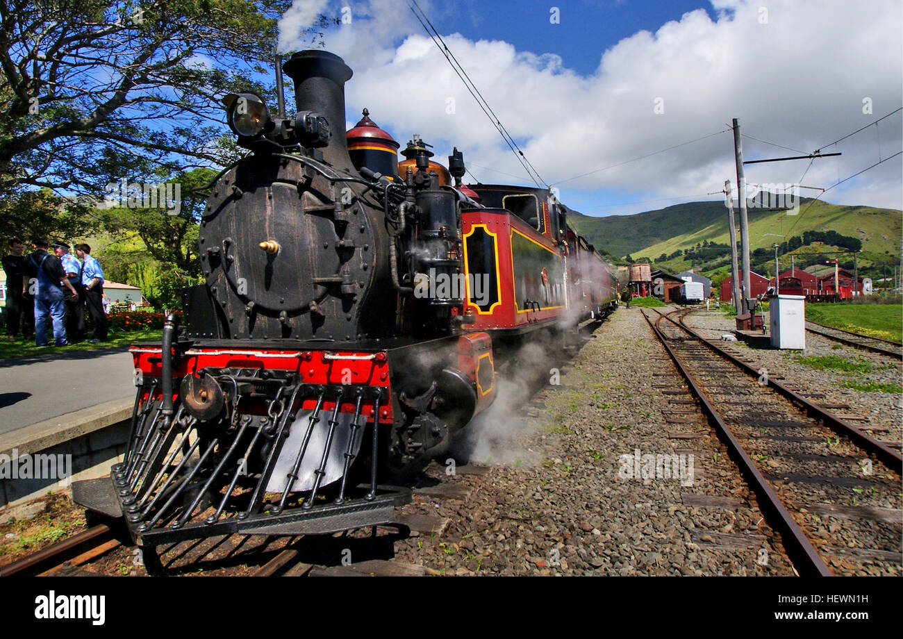 Wd357 ist der einzige Überlebende der operativen 111 Baldwin Locomotive Works-Lokomotiven, die in Neuseeland verwendet wurden.  In der Tat für eine Reihe von Jahren Wd357 war der einzige Überlebende Baldwin Eisenbahn Lokomotive von jeder Klasse (mehrere andere Baldwins haben seitdem von Lok Müllkippen wiederhergestellt wurde).  Eine 18 einer Klasse im Jahr 1901 erbaut Wd357 ist einer von vier ursprünglich Südinsel Dienst zugeordnet. Die Wd-Klasse war vielseitig, arbeiten alle Arten von Zügen im Linienverkehr mit Neuseeland Regierung Bahnen bis 1935, als sie, Service mit Timaru Harbour Board eintrat, arbeiten seine Beute bis 196 Stockfoto