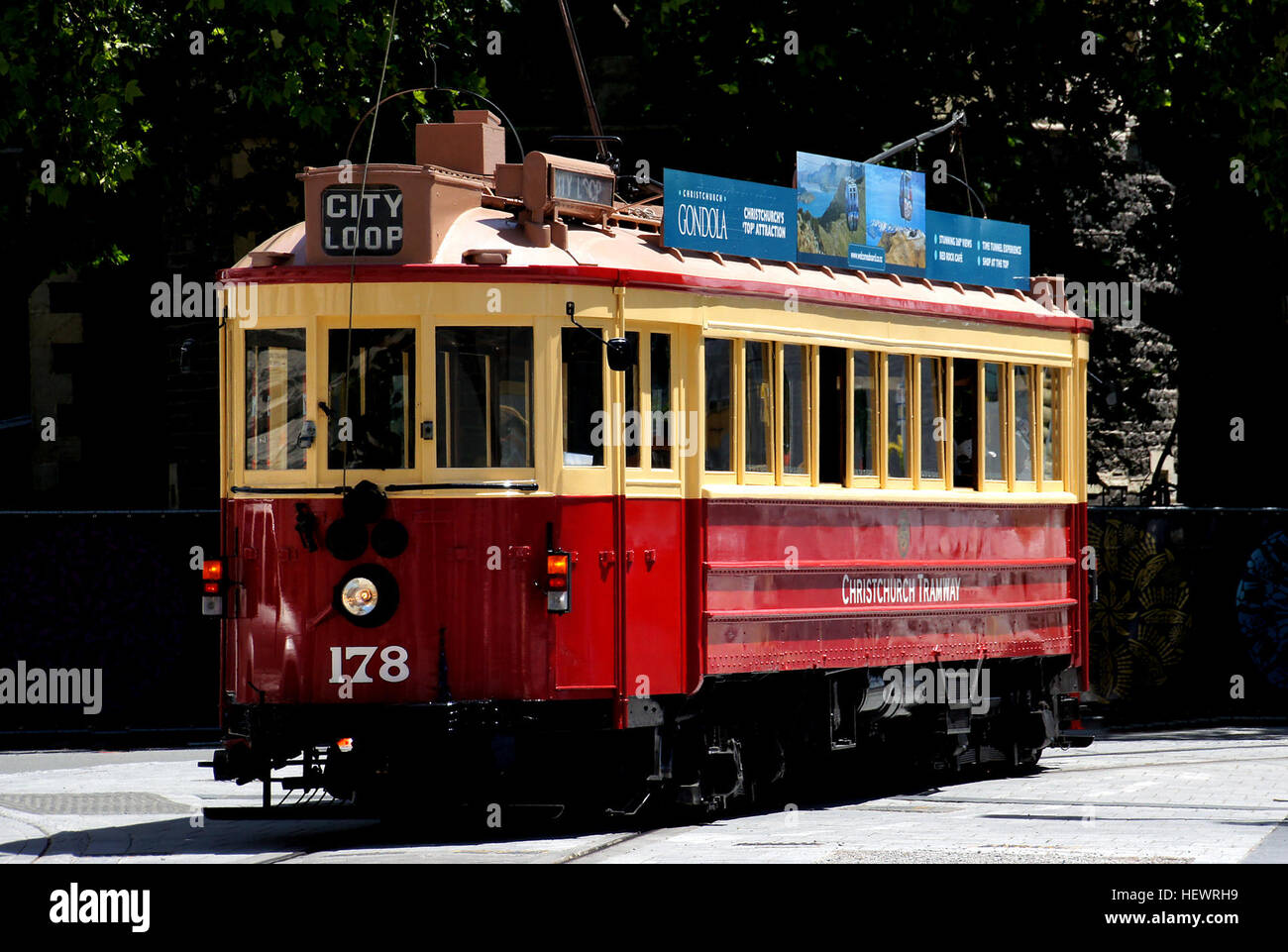 Straßenbahn 178: "die Brill' ein weiterer Segen Straßenbahn, Baujahr 1921 für den Zweipersonen-Betrieb und in den 1930er Jahren umgewandelt, so dass der Fahrer die Straßenbahn ohne Dirigenten laufen konnte. Diese Straßenbahn läuft nur in eine Richtung und erfordert eine spezielle Wendeplatz oder Wye am Ende der Route. Nummer 178 kann 54 Personen. Stockfoto