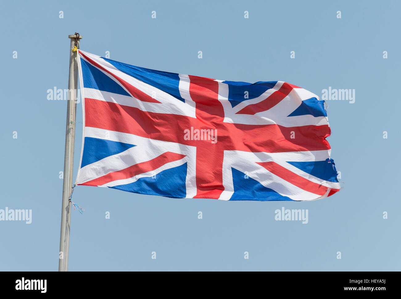 Union Jack fliegen auf Margate Beach, Margate, Kent, England, Großbritannien Stockfoto