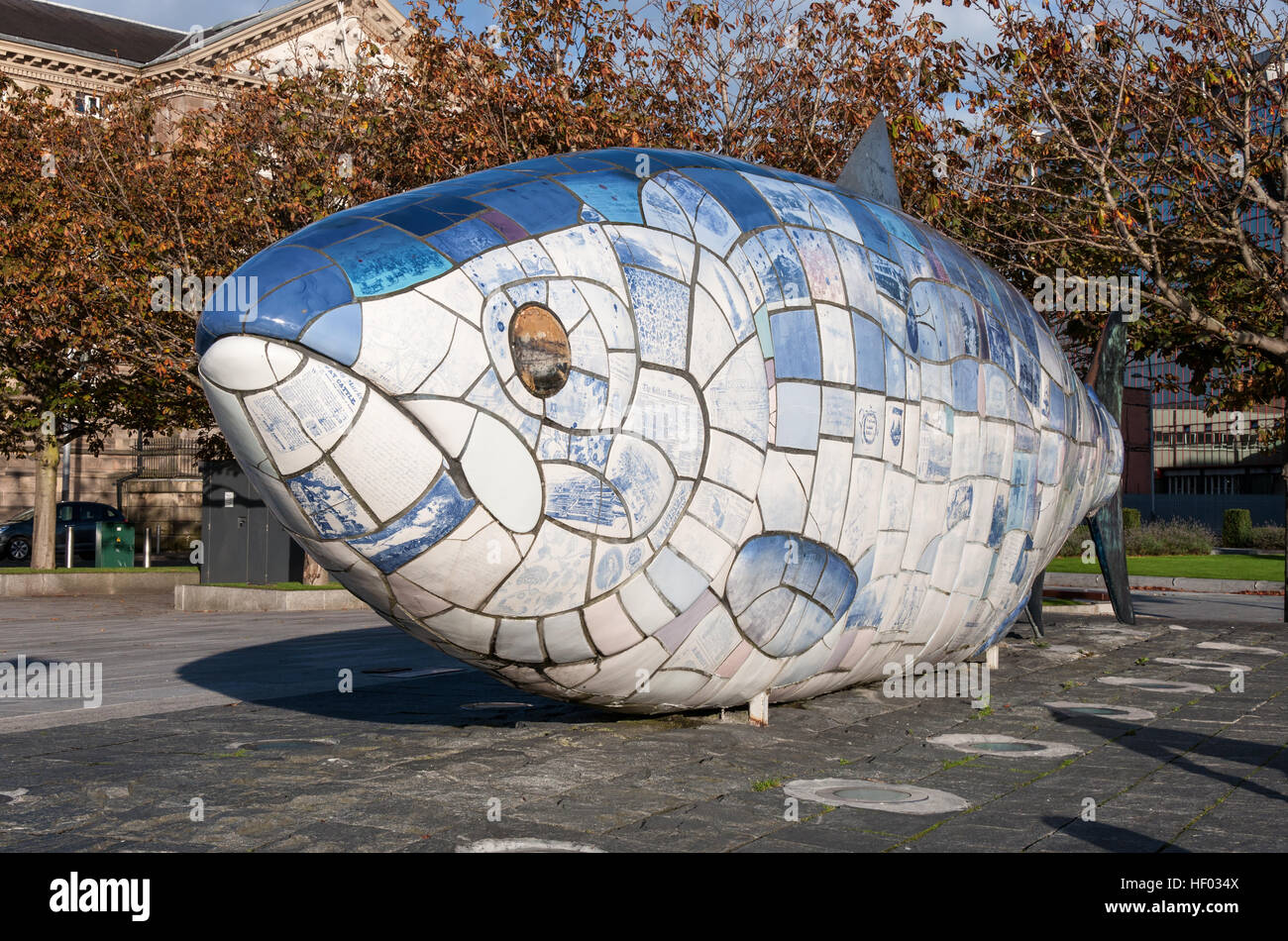 Die Big FishStatue in Belfast, Nordirland. Eine gedruckte