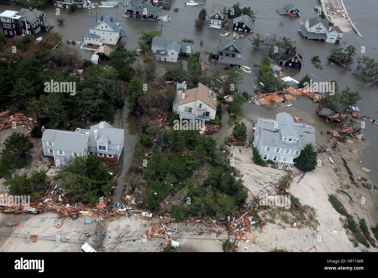 Luftaufnahmen der Schäden durch Hurrikan Sandy an der New Jersey Küste während einer Suche und Rettung Mission von 1-150 Assault Helicopter Battalion, New Jersey Army National Guard, 30. Oktober 2012 genommen.  (US Air Force Foto von Master Sergeant Mark C. Olsen/freigegeben) Luftaufnahmen der Küste von New Jersey in der Nachmahd des Hurrikans Sandy (Bild 15 von 19) (8141598278) Stockfoto