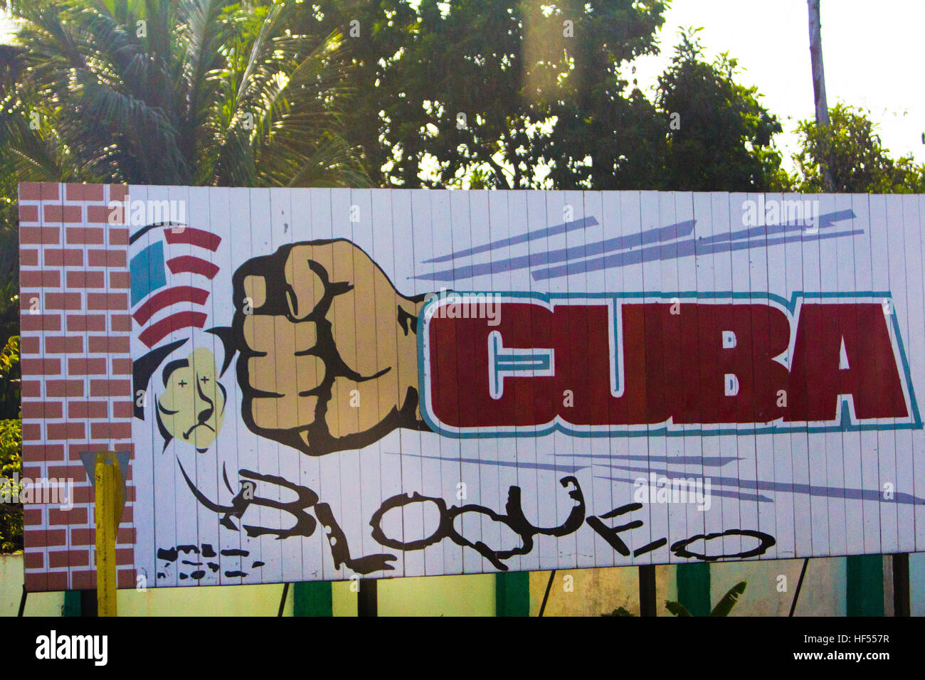 Ein Plakat gegen die US-Blockade gegen Kuba in Cienfuegos, Kuba Stockfoto