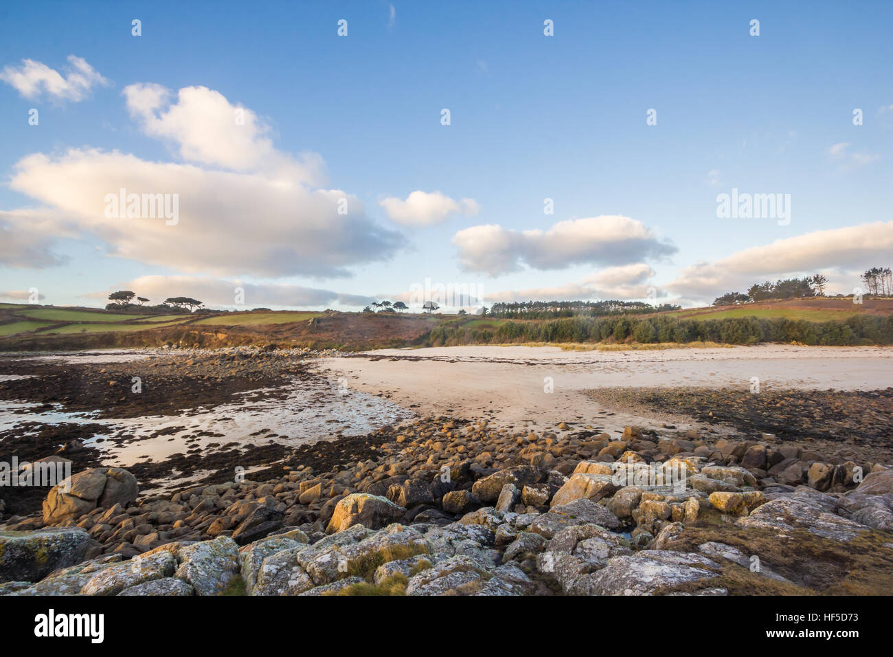 Am frühen Morgen über Pelistry Strand von Maut Insel, Isles of Scilly, Februar 2015 Stockfoto