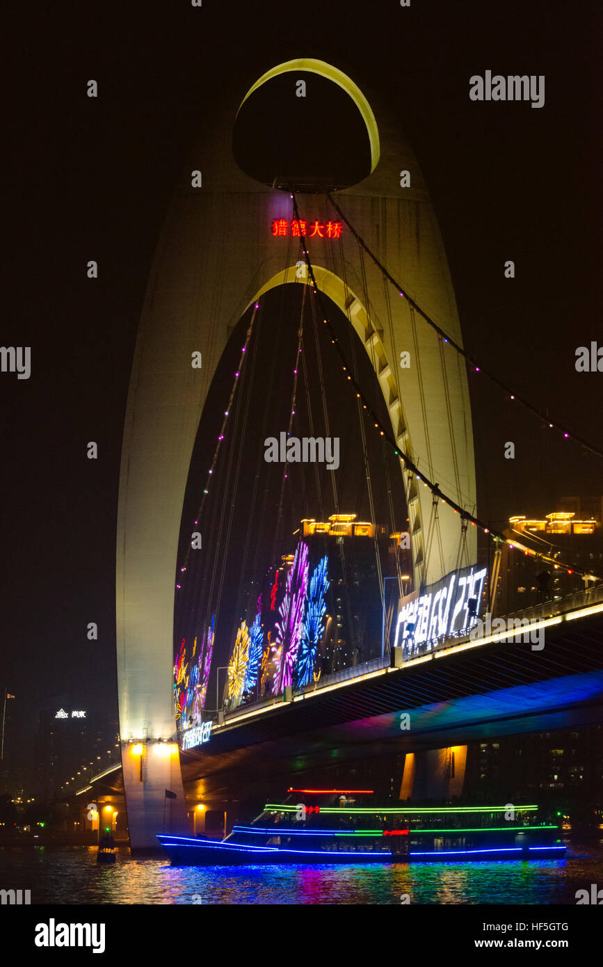 Nachtansicht des Guangzhou Brücke am Pearl River, Guangzhou, Guangdong Provinz, China Stockfoto