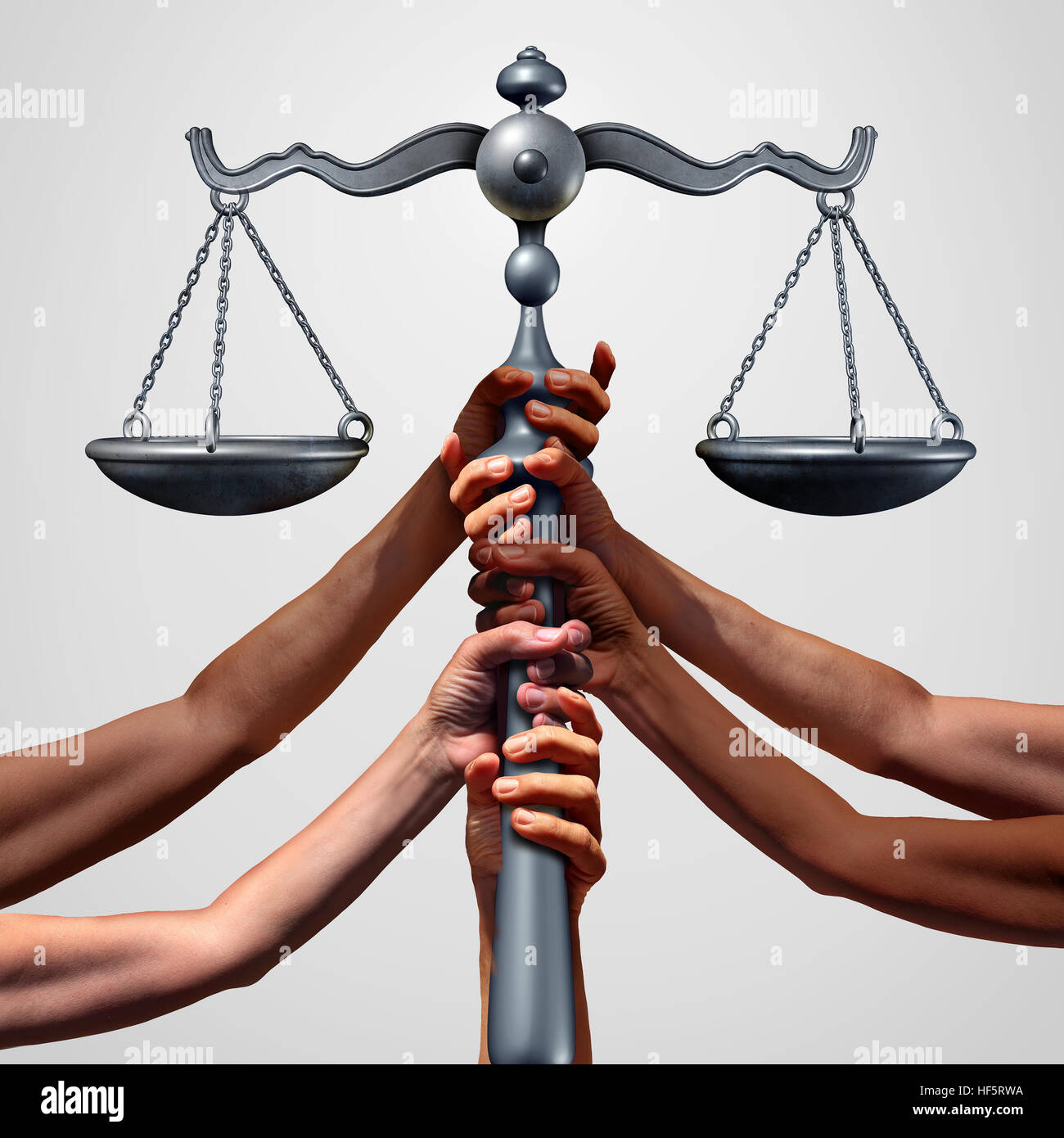Soziale Gerechtigkeit Konzept oder Sammelklage Klage als eine Gruppe von unterschiedlichen ethnischen Menschen Hände halten eine Gericht Gesetz Skala als Metapher für globale Gerechtigkeit und Stockfoto