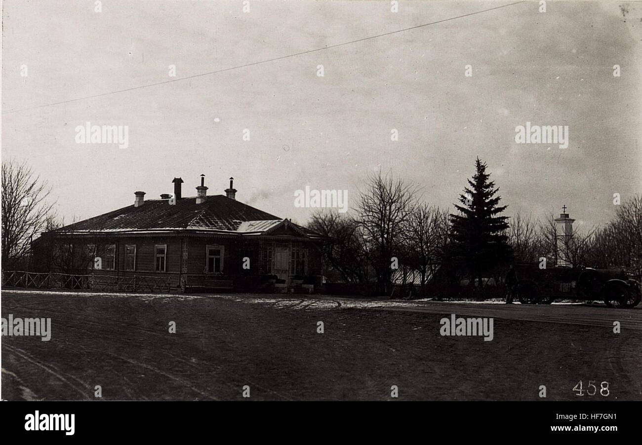 Das Foto zeigt Offiziere des 4. Heereskommandos in Wladimir Wolynsky während des Ersten Weltkriegs. Es zeigt ihr militärisches Leben und den historischen Kontext des Konflikts in Osteuropa zwischen 1914 und 1918. Stockfoto