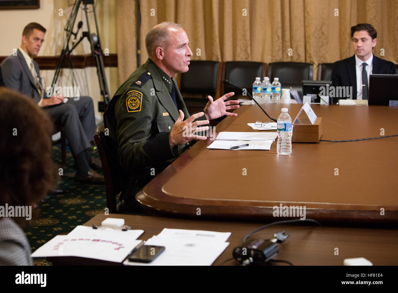 091316: Chef der USBP, Mark A. Morgan bezeugt bei seiner ersten Anhörung als Vereinigte Staaten Grenzpatrouillechef mit U.S. Customs and Border Protection.  Seine Aussage wurde auf Cannon House Office präsentiert Gebäude vor dem Verfassungsschutz, Grenze und Maritme Sicherheit Unterausschuss für innere Checkpoints und Verteidigung. Fotograf: Donna Burton Stockfoto