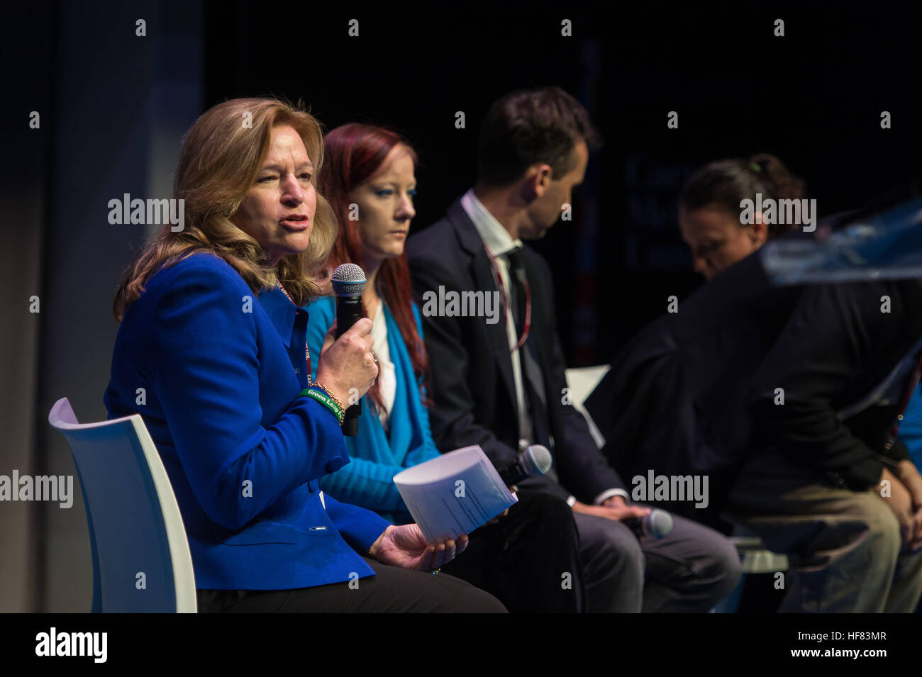 Dr. Ellen Stofan, Chefwissenschaftlerin der NASA, moderierte ein Panel auf der Grenzkonferenz des Weißen Hauses. An der Veranstaltung, die sich mit der Zukunft der US-amerikanischen Innovation befasst, nahmen Experten der NASA und des privaten Sektors Teil und diskutierten über Weltraumforschung und Innovation. Stockfoto