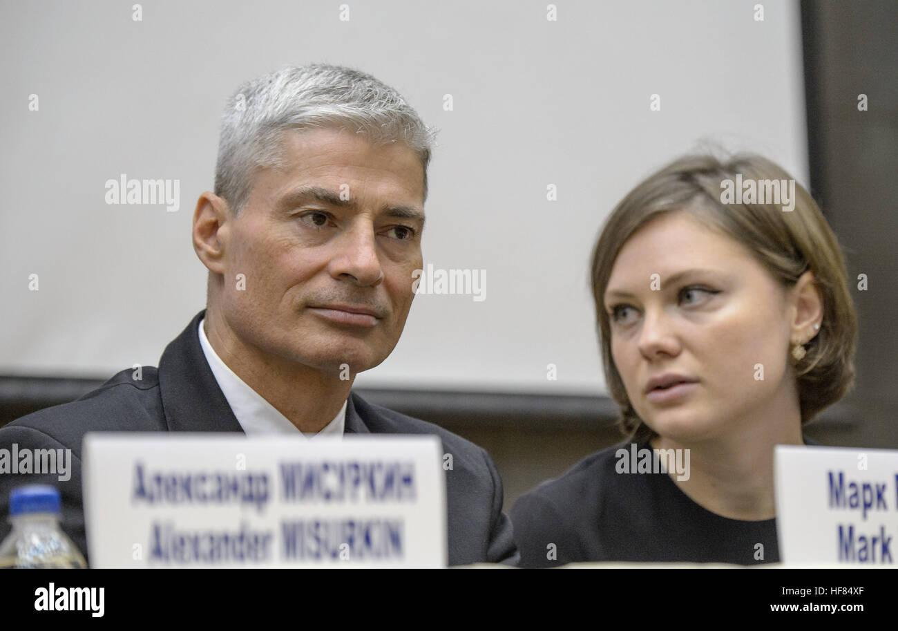 Der NASA-Astronaut Mark Vande Hei, ein Mitglied der Begleitcrew für die Expedition 49, nimmt am 2. September 2016 an einer Pressekonferenz im Gagarin Cosmonaut Training Center in Star City, Russland, Teil. Diese Veranstaltung war Teil der Vorbereitungen für die Mission zur Internationalen Raumstation. Stockfoto