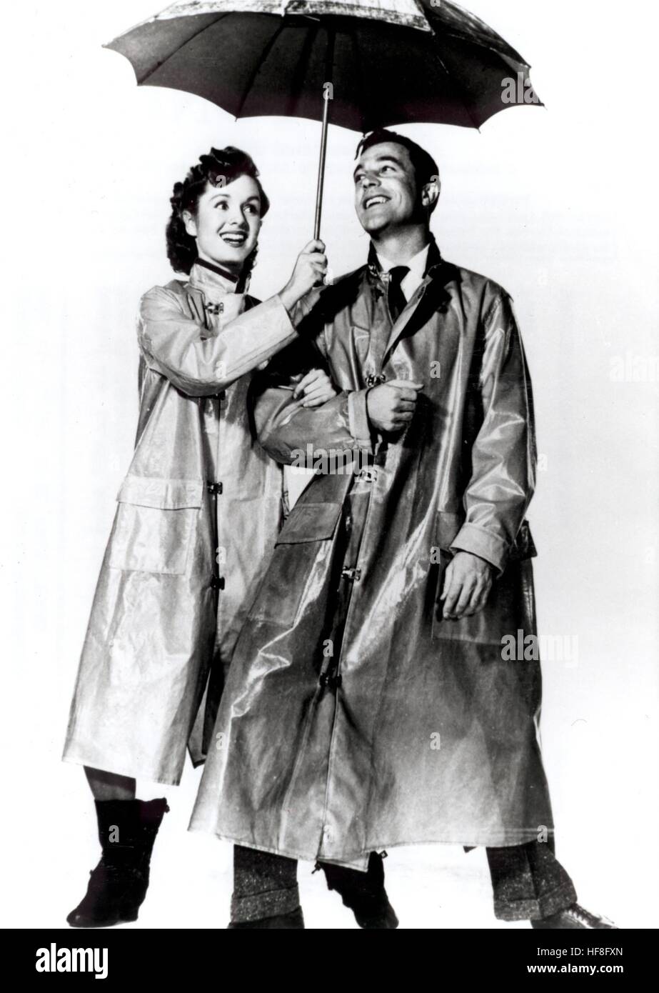 5211511 (9002126) Debbie REYNOLDS Mit Regenschirm Und Gene KELLY in Dem Musikfilm "Du Sollst Mein Gluecksstern Sein" von 1952 | Verwendung Weltweit/Picture alliance Stockfoto