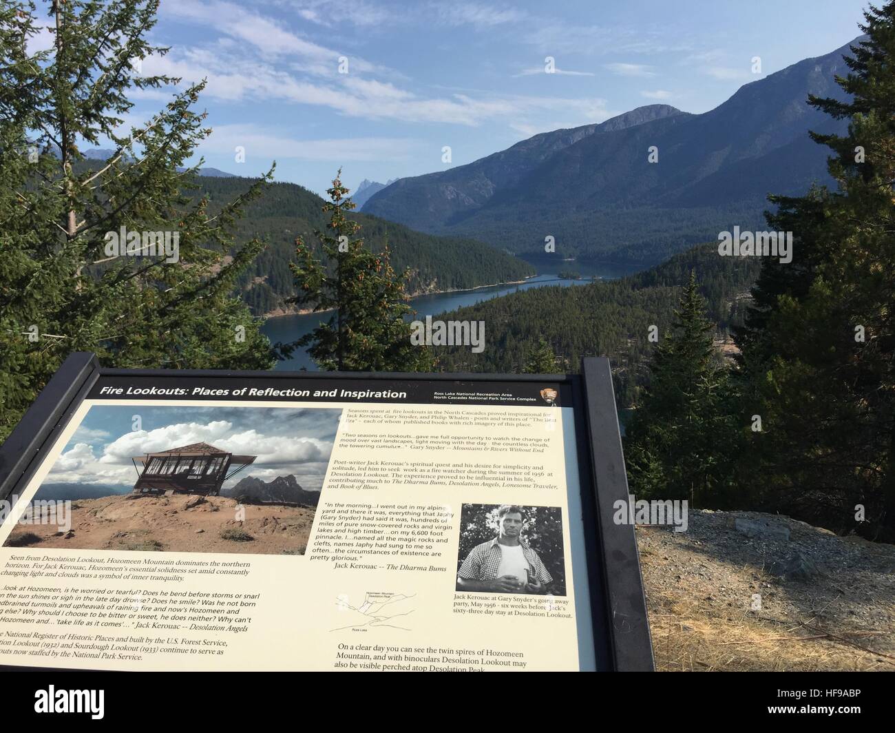 North-Cascades-Nationalpark, Washington: Ross Lake und Jack Kerouac Lookout auf Verwüstung Peak Stockfoto