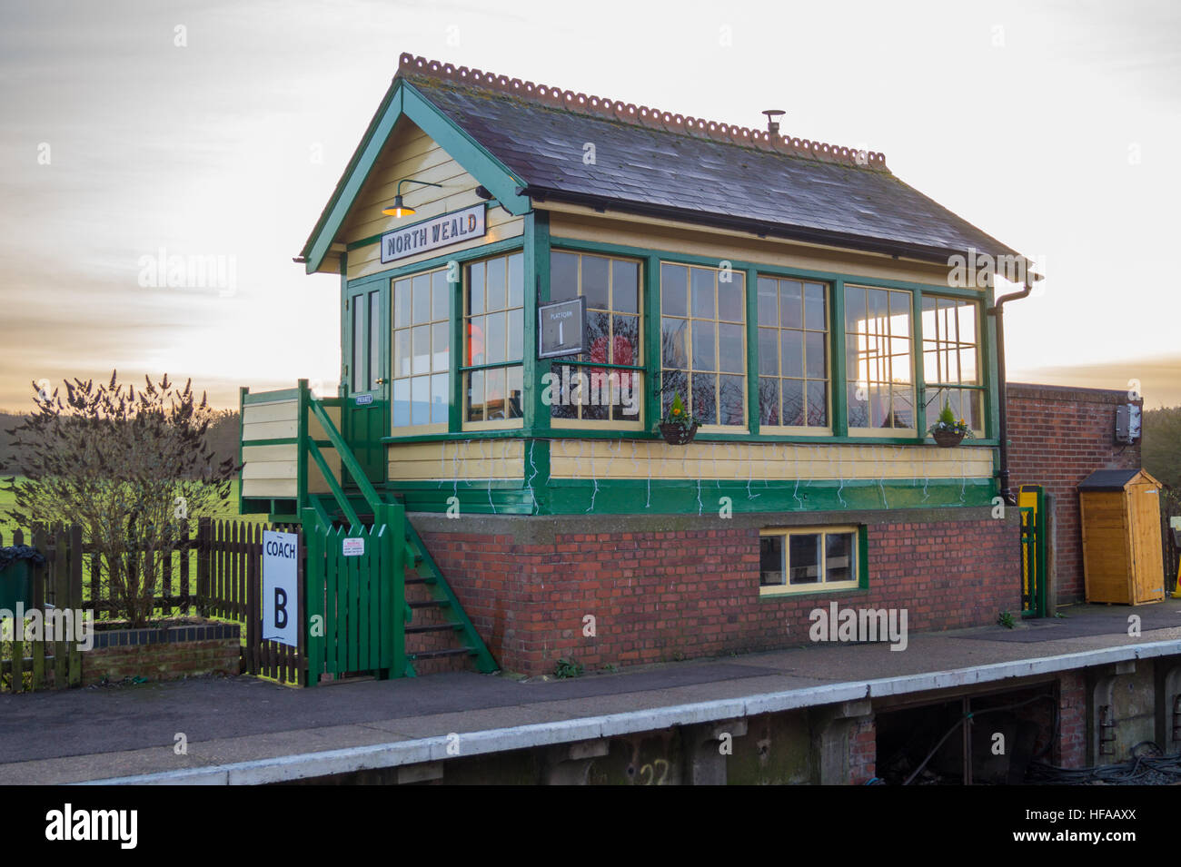 North Weald Vintage Signal box, 1888, Epping Ongar Railway, Dampf Museumsbahn auf ehemaligen Londoner U-Bahn Linie, Essex Stockfoto