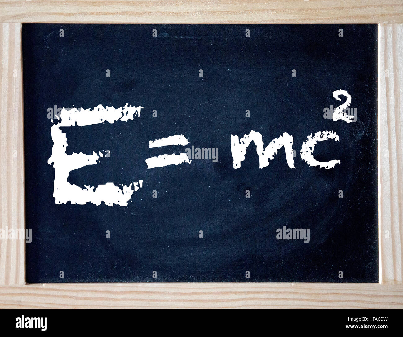 EMC, Einstein Relativitätstheorie geschrieben am schwarzen Brett Stockfoto