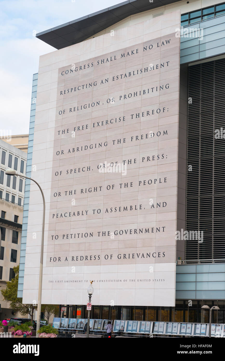 USA Hauptstadt Washington DC District Of Columbia Newseum gewidmete Museum freie Meinungsäußerung & fünf Freiheiten des First Amendment Stockfoto