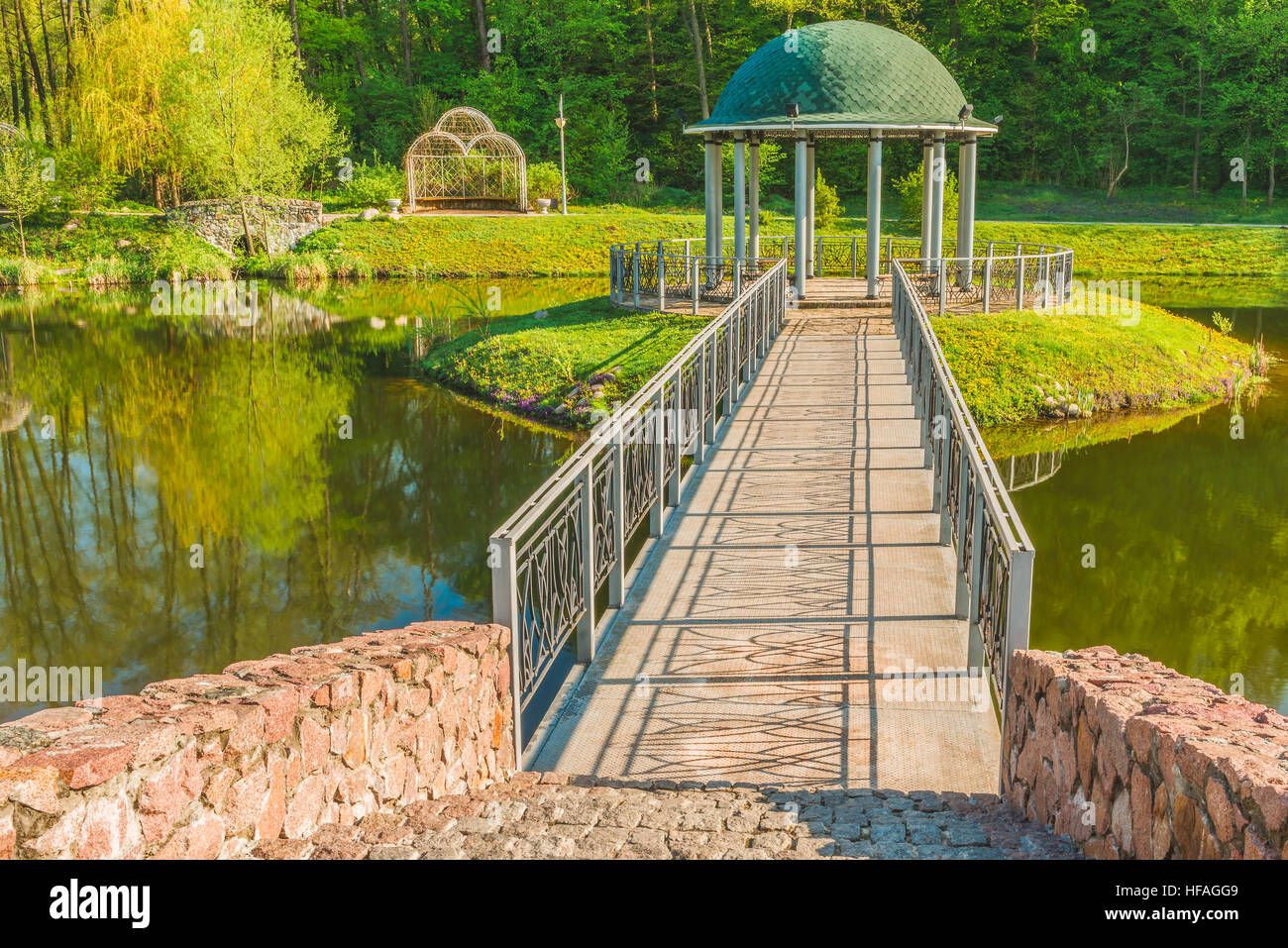 Detail der Frühling See im Stadtpark. Stockfoto