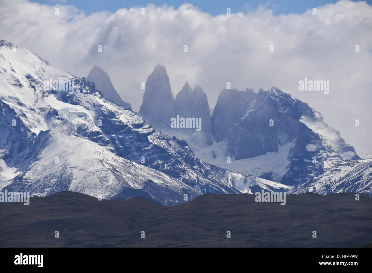 Paine-Massivs und Los Torres (die Türme), Torres del Paine Nationalpark, Patagonien, Chile Stockfoto