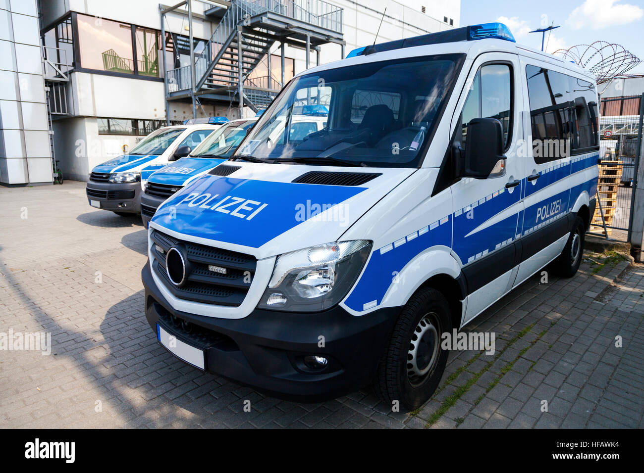 Deutsche Polizeiautos steht in einer Reihe Stockfoto