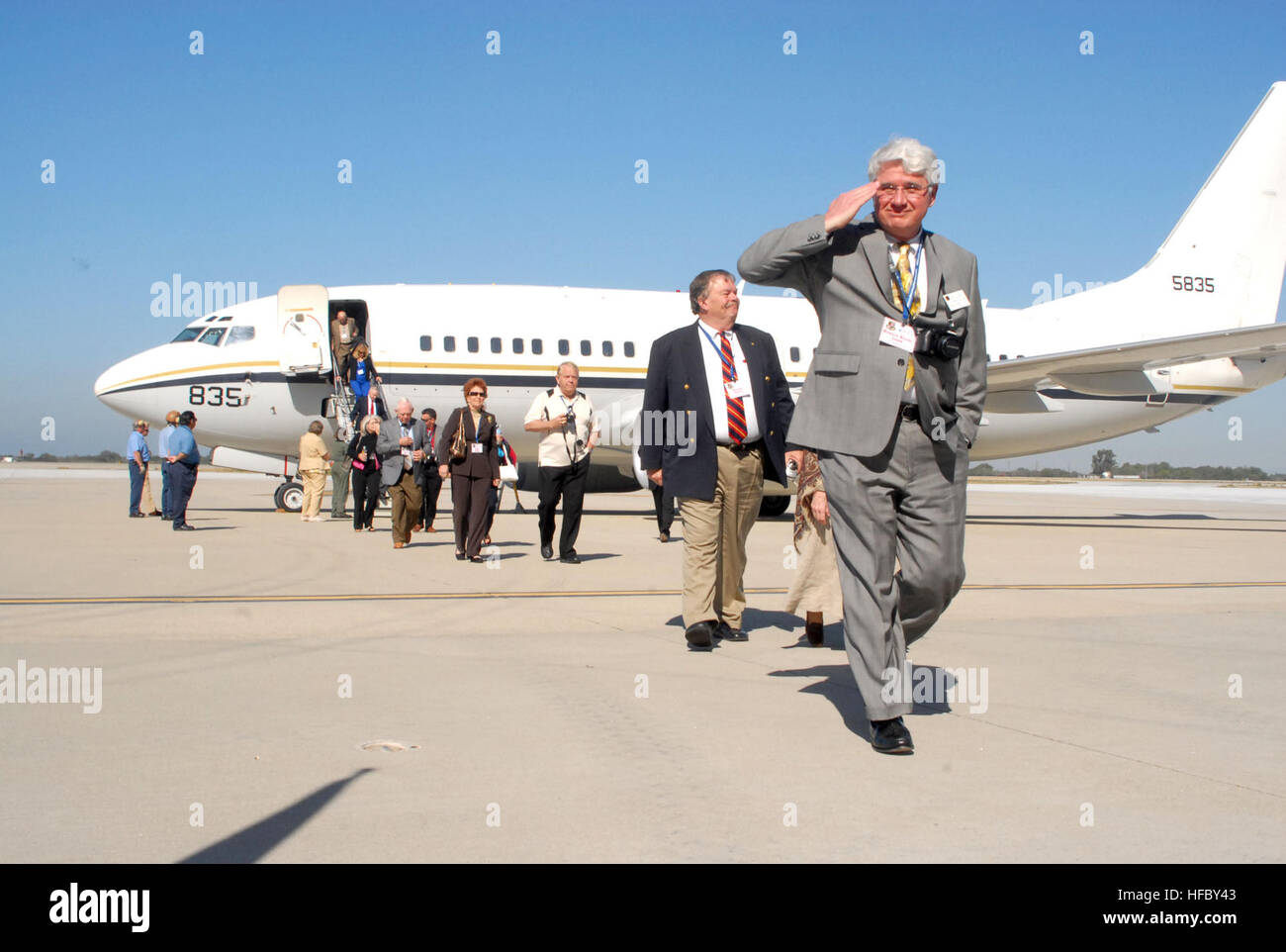 Ehemalige Kriegsgefangene Ankommen Am Naval Base Ventura County Point Mugu Samstag 18 April 2009 Die Pow S Waren Zu Gast Bei Der Uss Stockdale Ddg 106 Schiff Inbetriebnahme Am Naval Base Ventura County Port