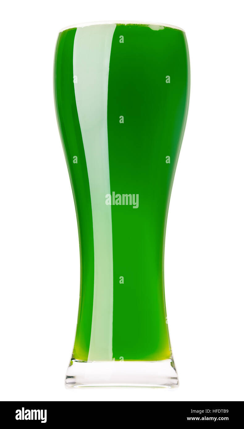 Volles Glas grüne Ale Selebrate St. Patricks Day isoliert auf weißem Hintergrund Stockfoto