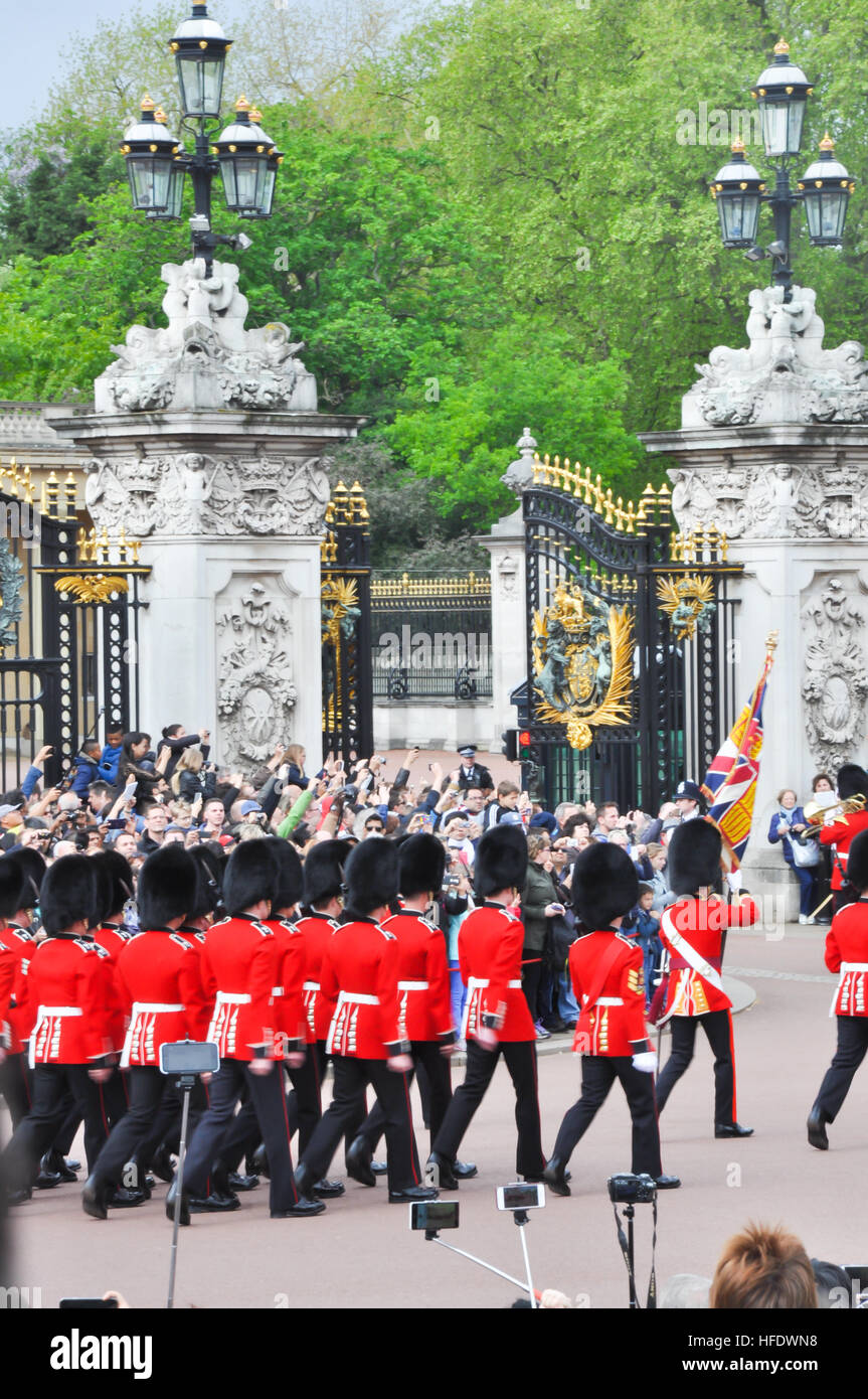 Ändern der Wachablösung am Buckingham Palace Stockfoto