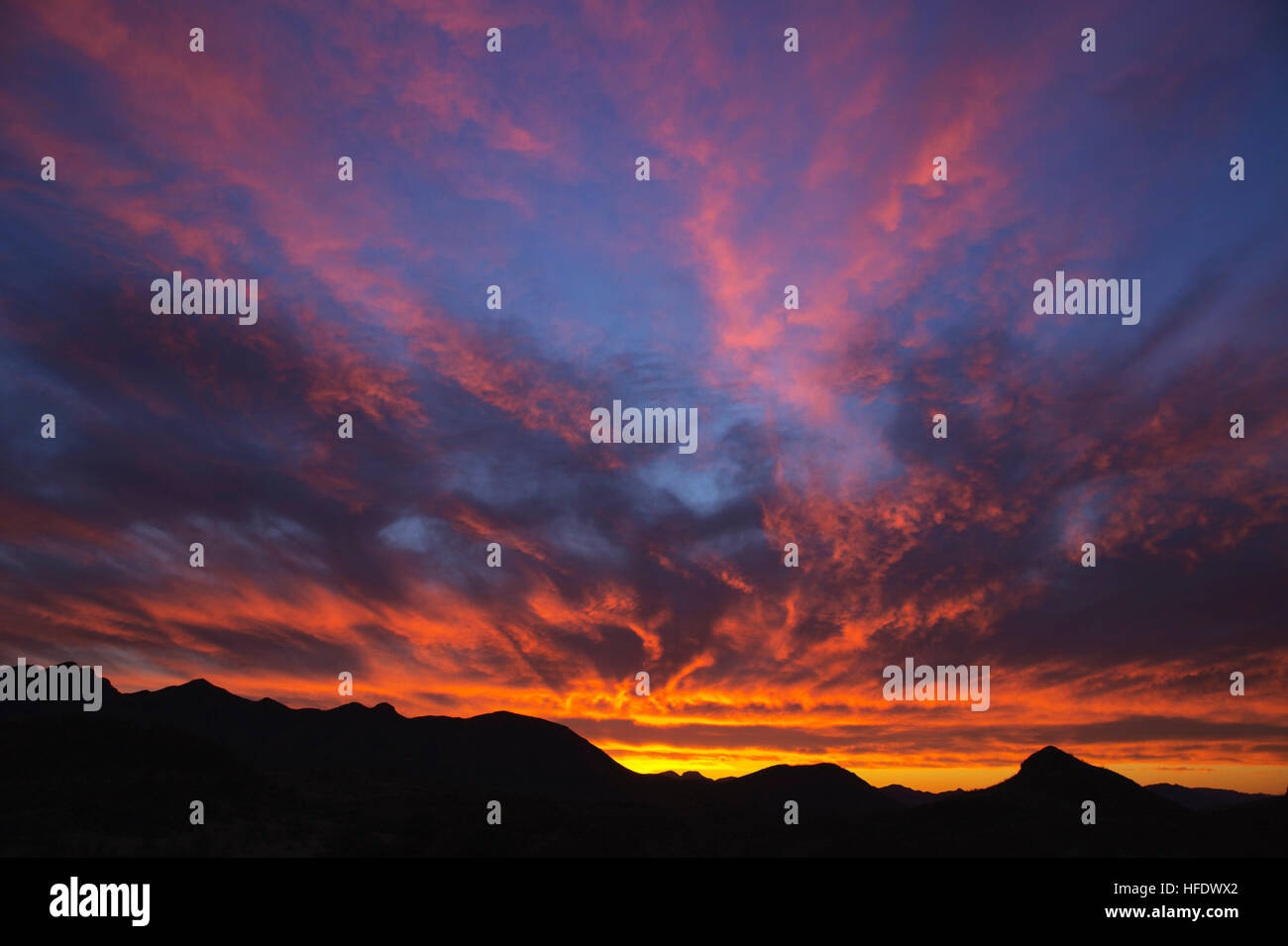SALERO Sonnenuntergang 24H Stockfoto