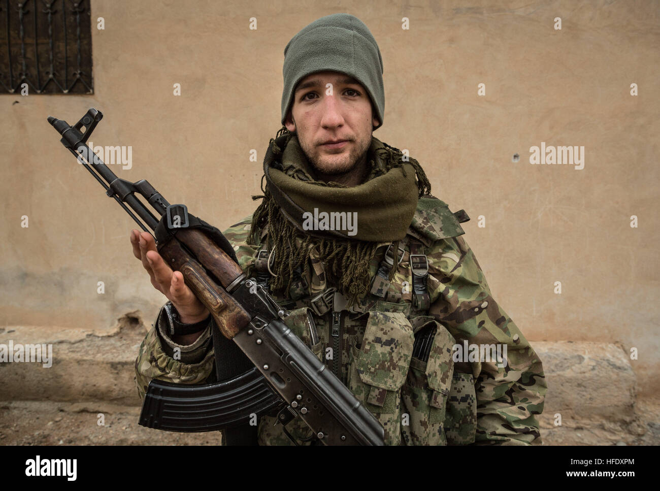 Gonna Raqqa - 21.12.2016 - Syrien - Syrien ROJAVA / ein Soldat Americain aus Massachusetts (KYLE 22) - er ist hier seit ein paar Monaten für die Bekämpfung von ISIS.   -Chris Huby / Le Pictorium Stockfoto