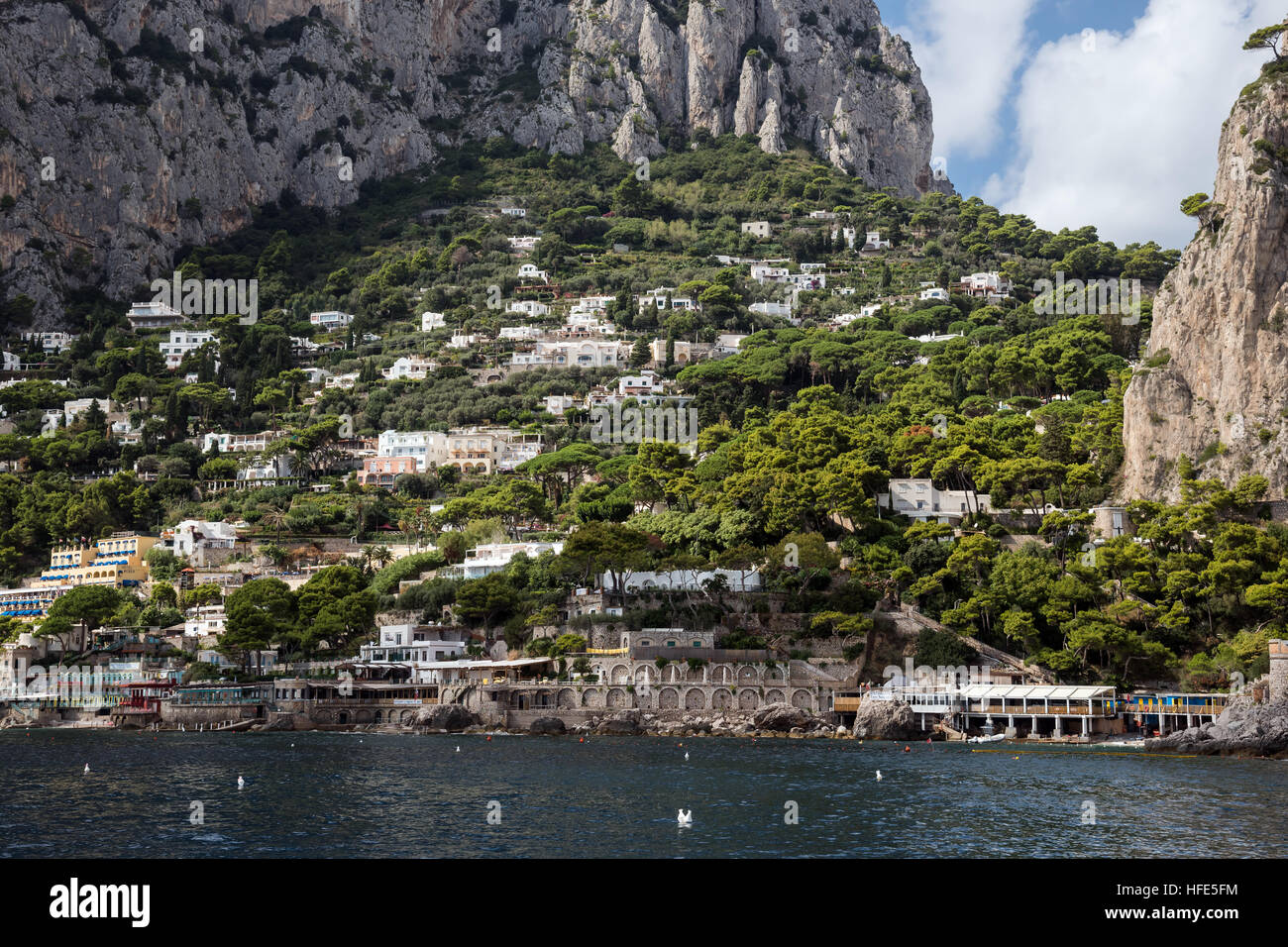 Ein Cluster von bunten Häusern, Capri, eine Insel, die Bucht von Neapel, Italien, Europa Stockfoto