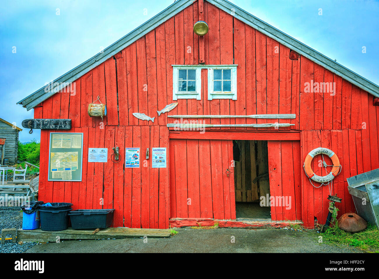 Altes Bootshaus am Edoyfjorden, Norwegen Stockfoto