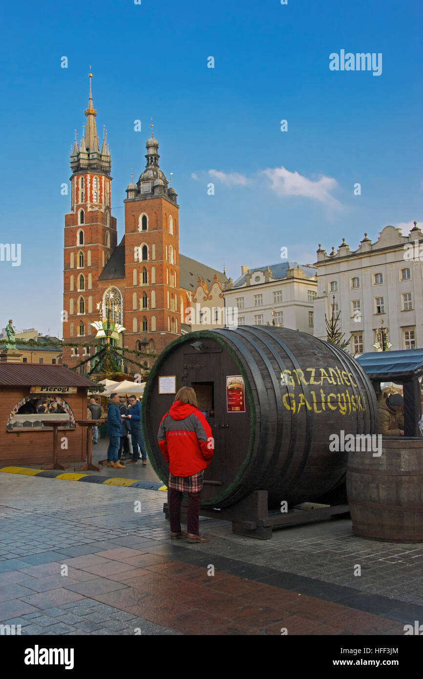 Glühwein stall Weihnachtsmarkt, Markt-Quadrat-Krakau Polen Stockfoto