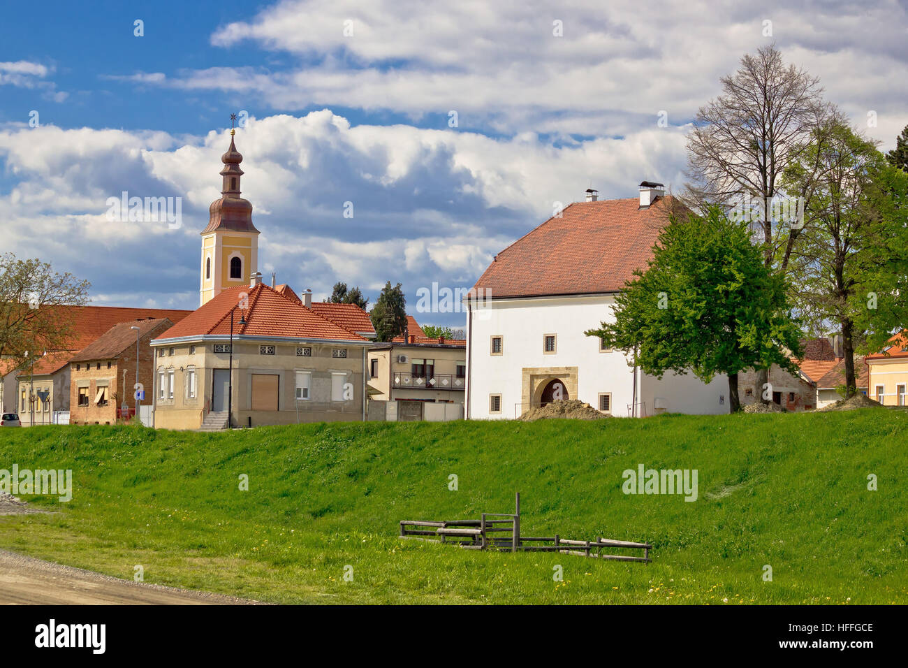 Historische Architektur der Stadt Koprivnica, Podravina Region in Kroatien Stockfoto