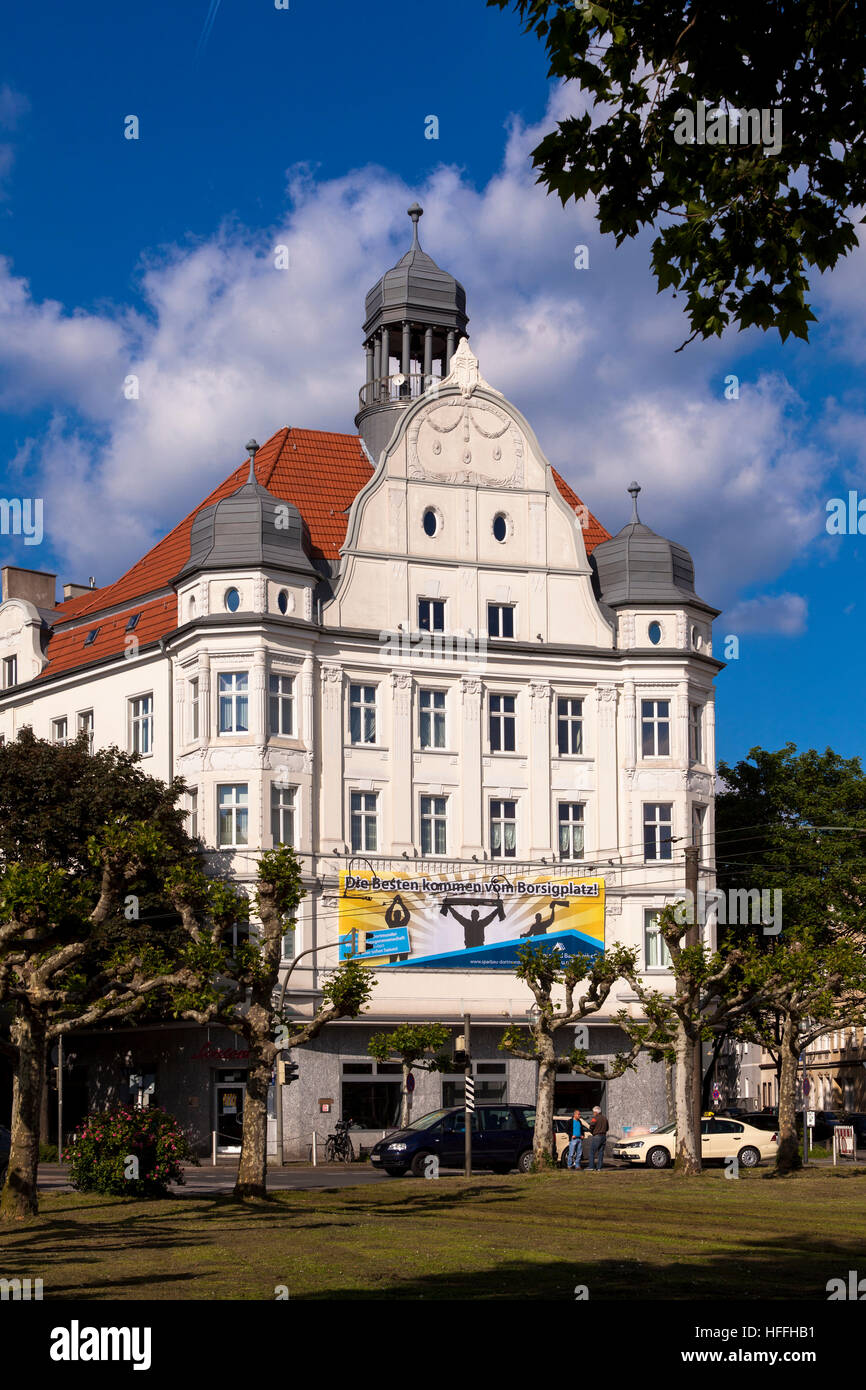 Europa, Deutschland, Dortmund, Haus an der quadratischen Borsigplatz, Niederlassung der Deutschen Bank. Stockfoto