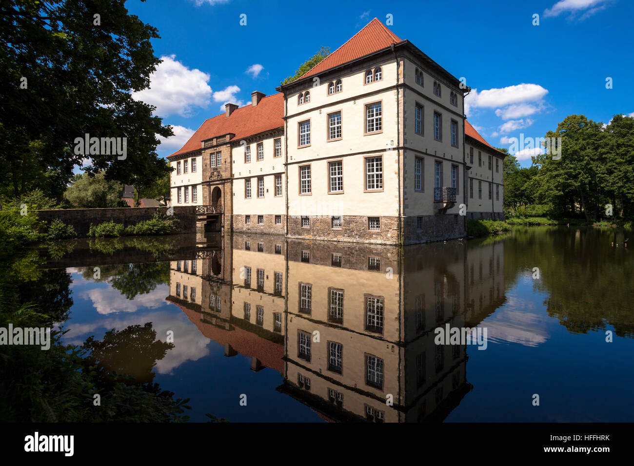 Deutschland, Nordrhein-Westfalen, Ruhrgebiet, Herne, Grabenlöffel Schloss Struenkede Stockfoto