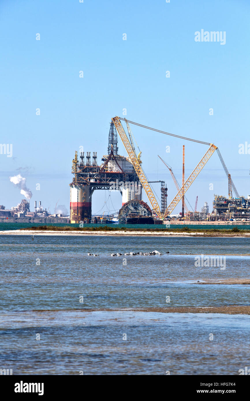 Bau des "Big Foot" von Chevron Tiefsee Öl & Gas Plattform kurz vor der Fertigstellung. Stockfoto