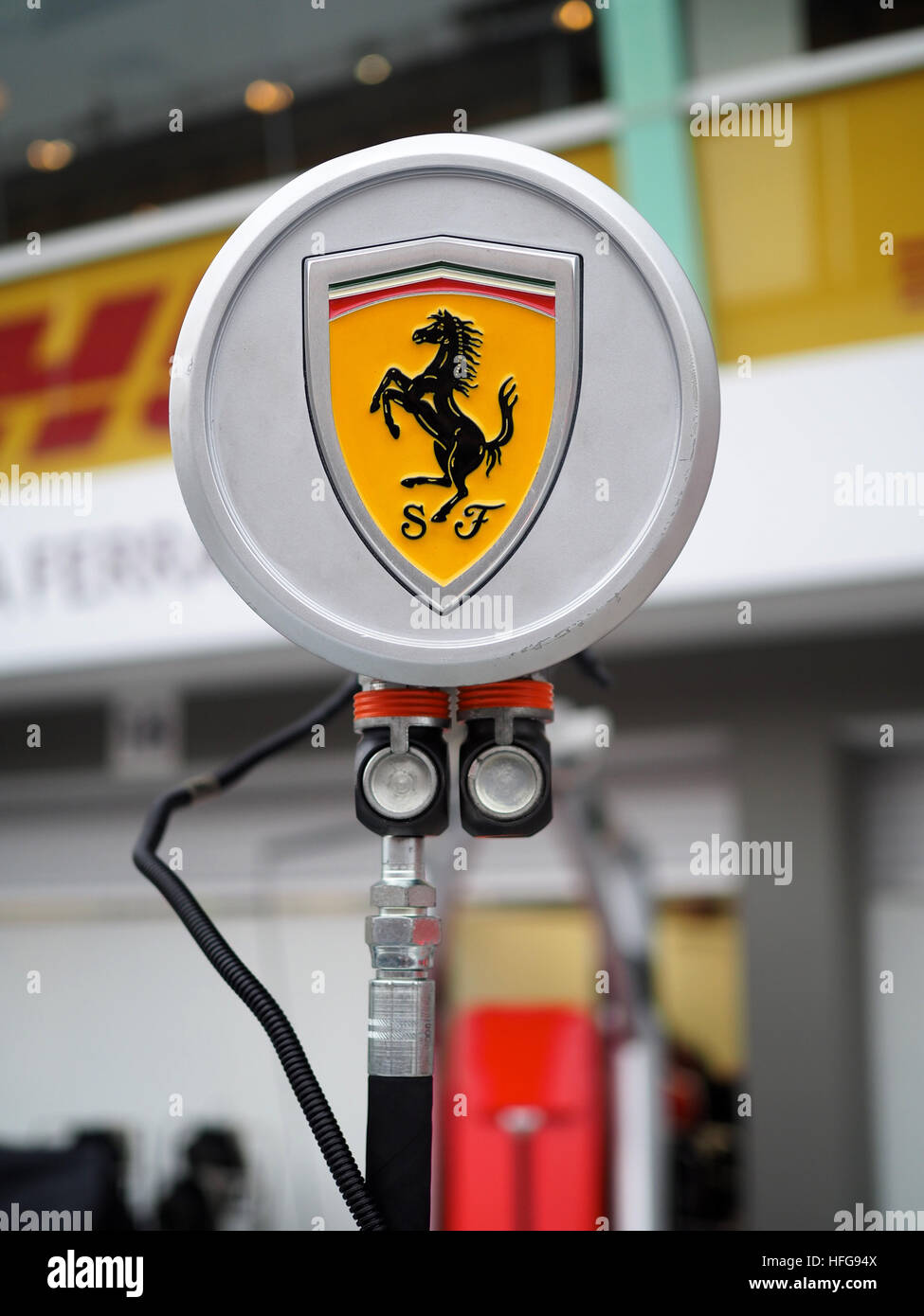 Formel 1 Formel 1 grand Prix racing Motorsport Scuderia Ferrari-hydraulische Boom-Detail-Logo-Team Italien Stockfoto