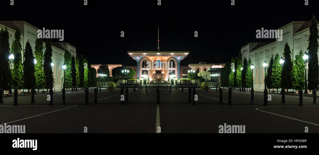 Al-Alam-Palast Panorama in Muscat, Sultanat von Oman. Palast von Sultan Qaboos bin sagte al sagte. Muscat, Oman Stockfoto