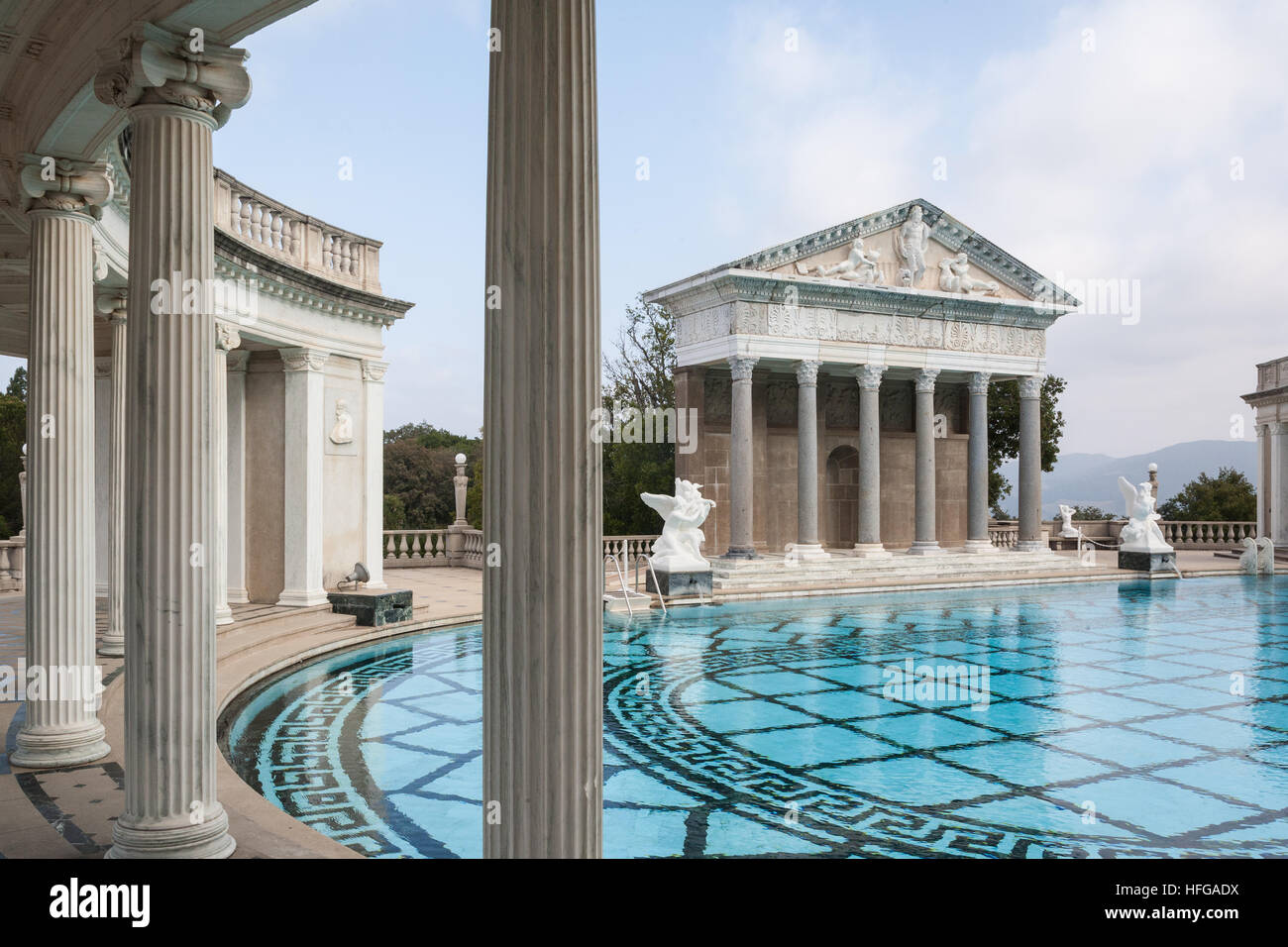 Hearst Castle in der Nähe von National Highway 1, Pacific Coast Highway, PCH, California,U.S.A.,United Staaten von Amerika, Stockfoto