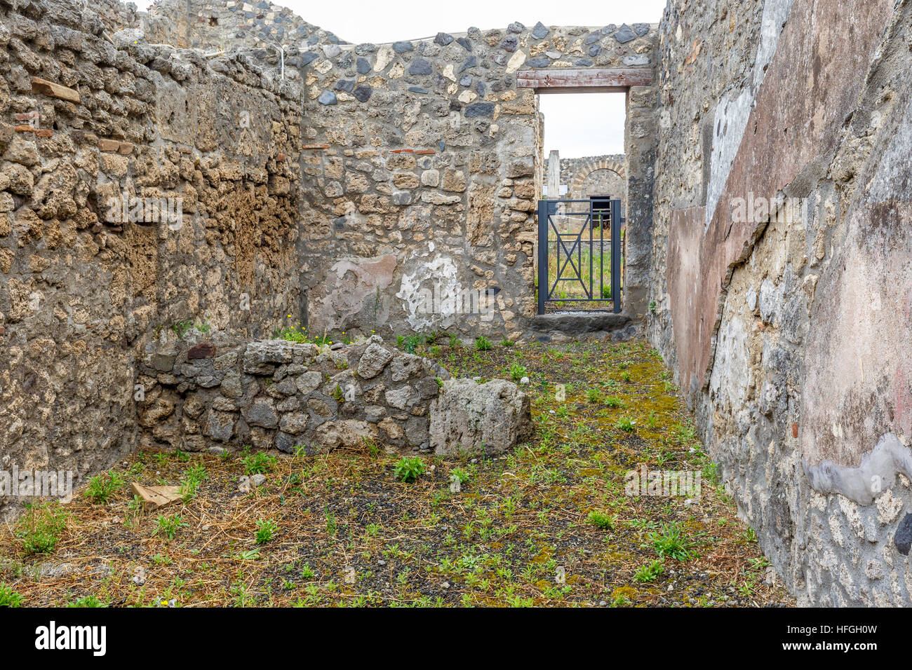 Die Ruinen der Gebäude an das historische Pompeji Ort, Kampanien, Italien. UNESCO-Weltkulturerbe. Stockfoto