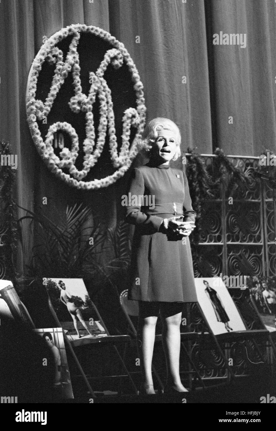 Jean Nidetch, Mitbegründer von Weight Watchers, bei einem Vortrag in Louisville. Stockfoto