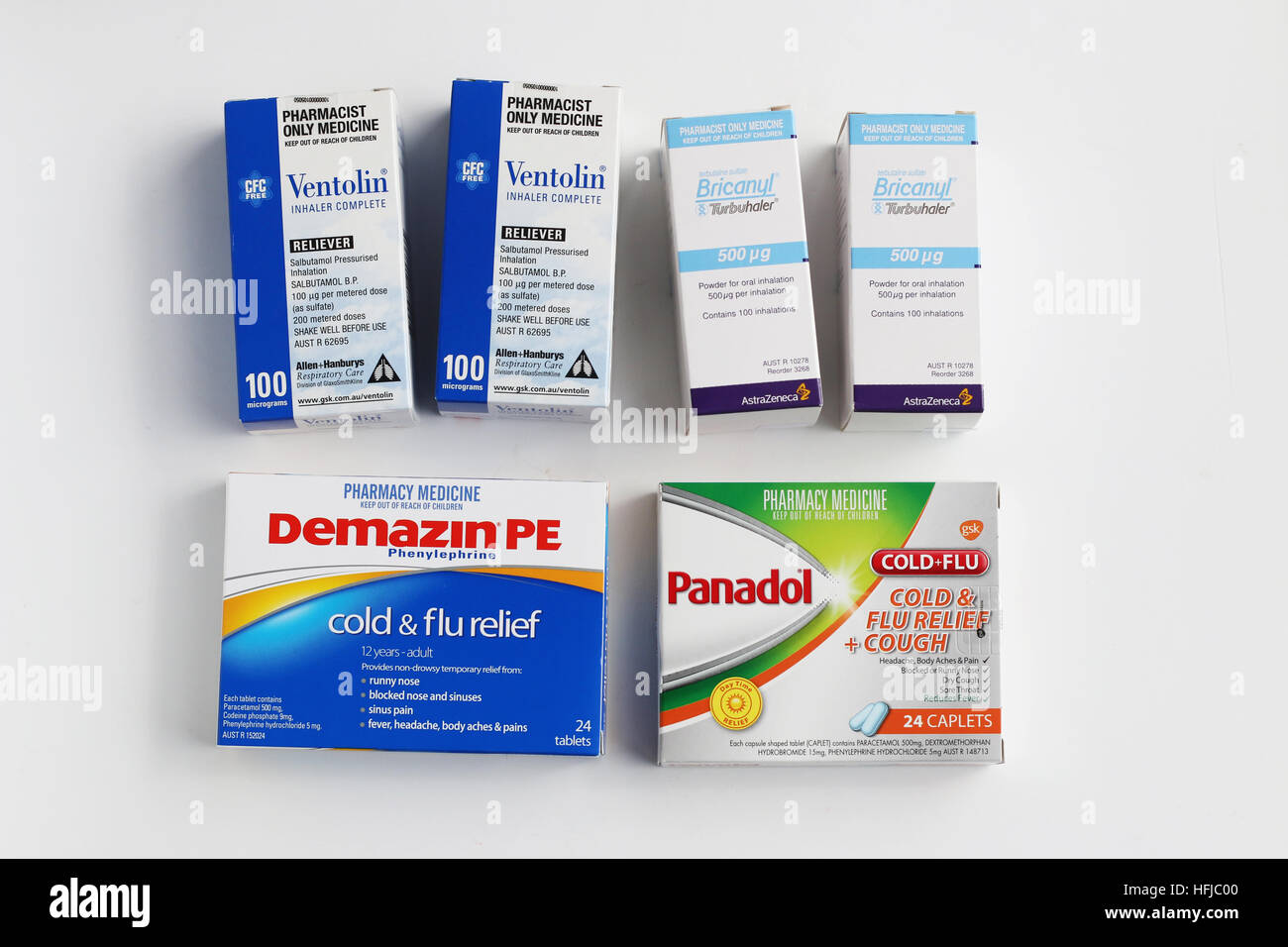 Bricanyl, Ventolin, Demazin und Panadol Erkältung und Grippe und Husten Relief Tabletten in einer Box auf weißen Hintergrund isoliert Stockfoto