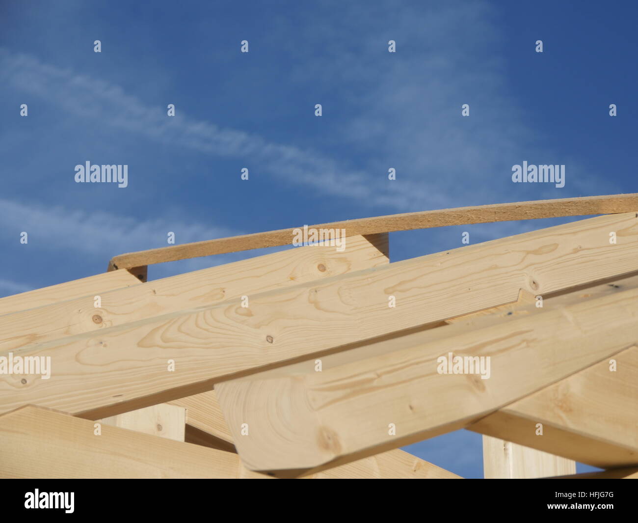 Hausbau Holzdach Stockfoto