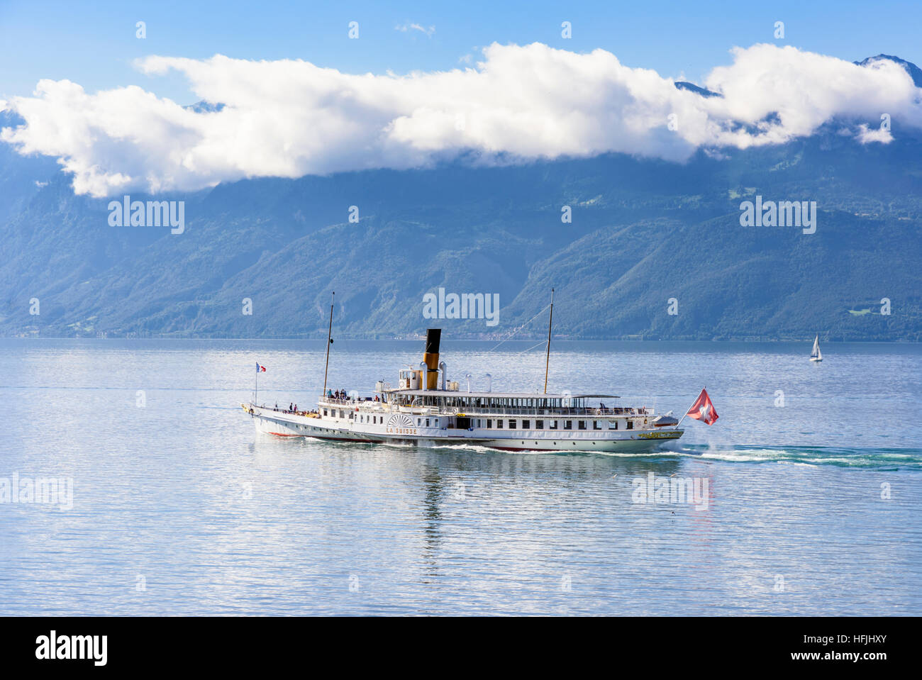 Verlässt der Belle Epoque Raddampfer La Suisse, Lausanne am Lac Leman, Schweiz Stockfoto