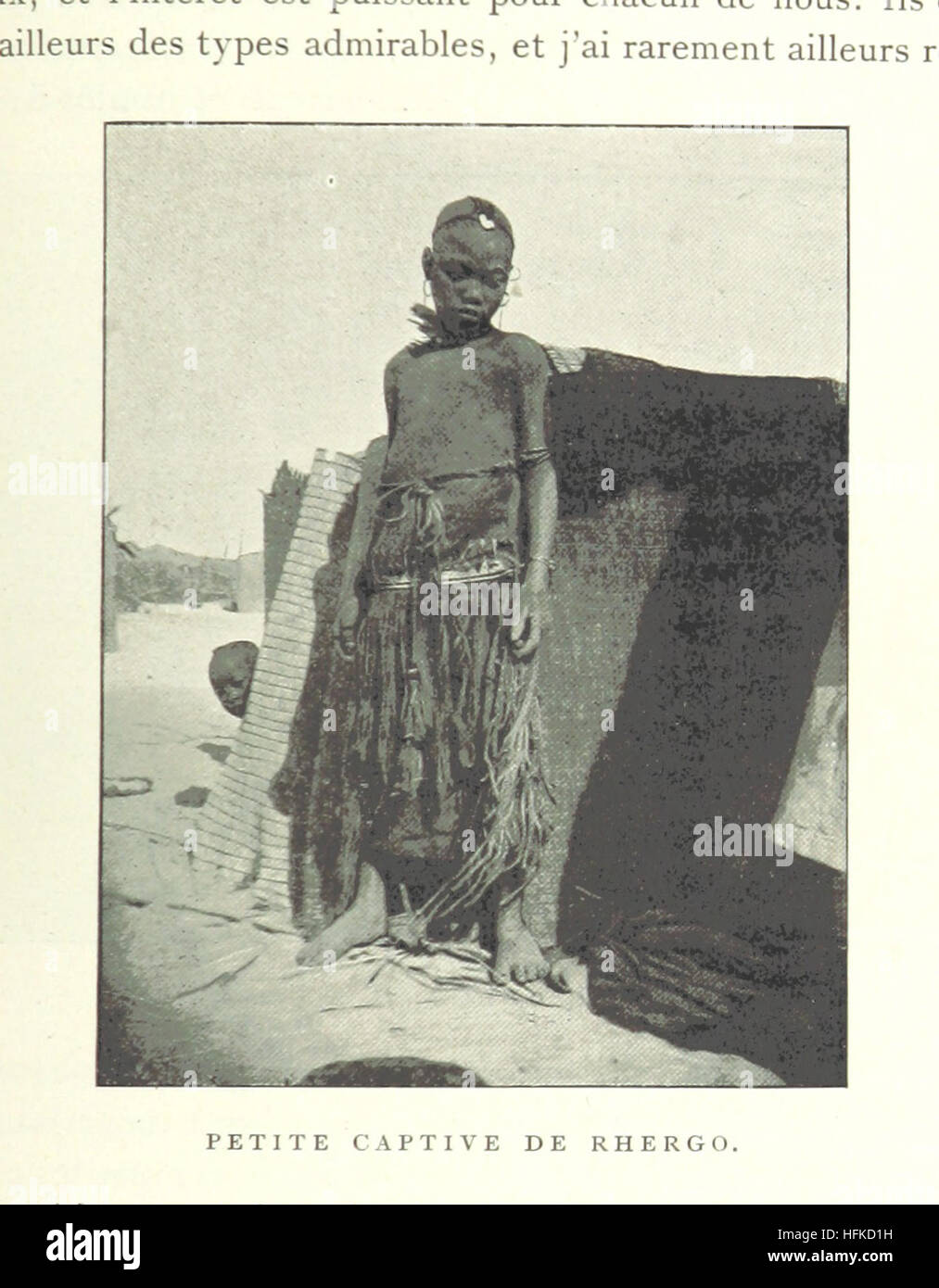 Ein Bild von Seite 121 von „Sur le Niger et au Pays des Touaregs“, das eine Mission entlang des Flusses Niger und im Land der Touareg zeigt, begleitet von einer Karte. Stockfoto