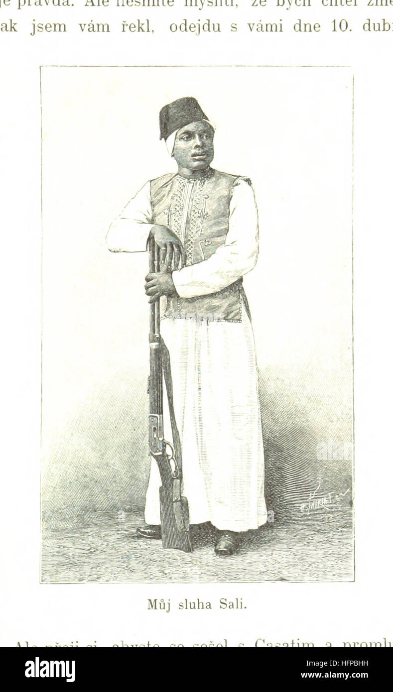 Ein übersetztes Werk über die dunkelsten Teile Afrikas, in dem die Entdeckungen und Erfahrungen in der Region beschrieben werden. Der Text behandelt afrikanische Landschaften und kulturelle Aspekte. Stockfoto