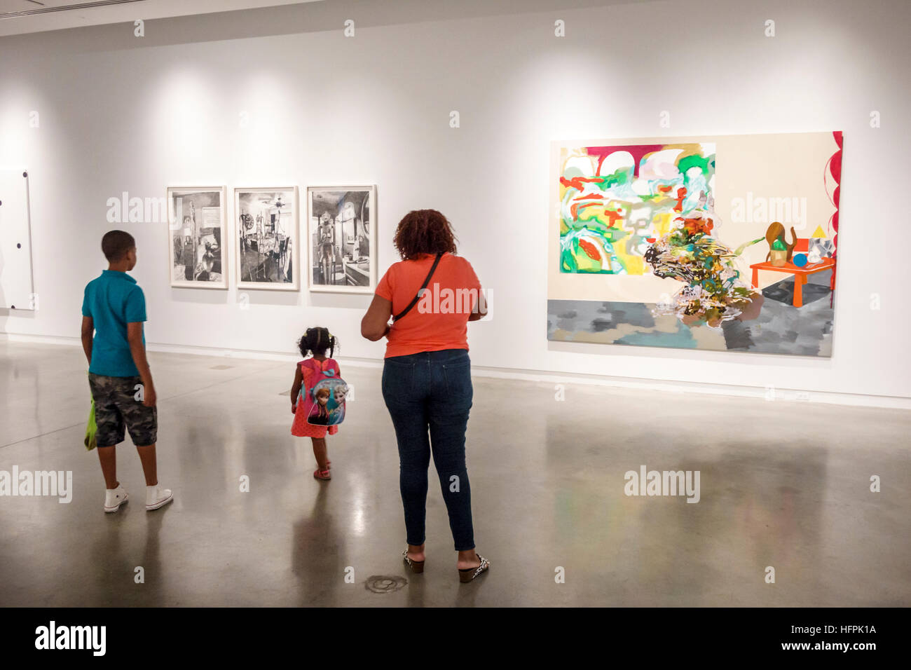 New York City, NY NYC Bronx, Bronx Museum of the Arts, Art AIDS America, Ausstellungsausstellung Sammlung zeitgenössischer Kunst, Malerei, Galerie, Schwarzer Erwachsener Stockfoto