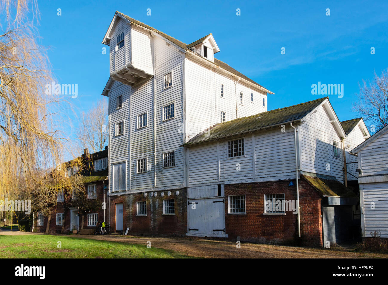 Alten Chilham Mill alte weiße Holz denkmalgeschütztes Gebäude. Chilham, Canterbury, Kent, England, UK, Großbritannien Stockfoto