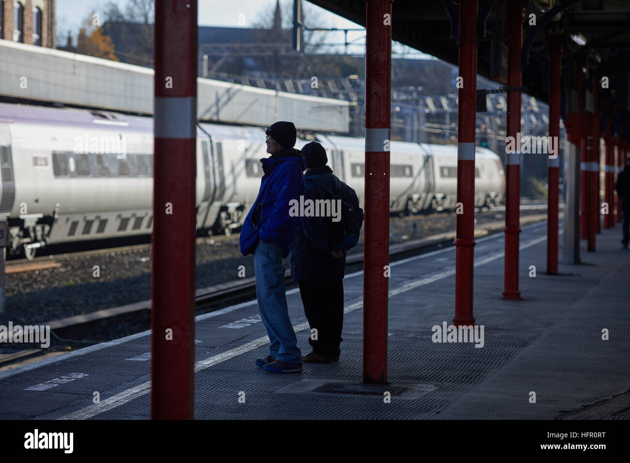 Jungfrau Pendolino Stockport Station Class 390 Manchester Reisen Reisende Reisen touristischen Bestimmungsort Transport Transporter Transport Transport Stockfoto