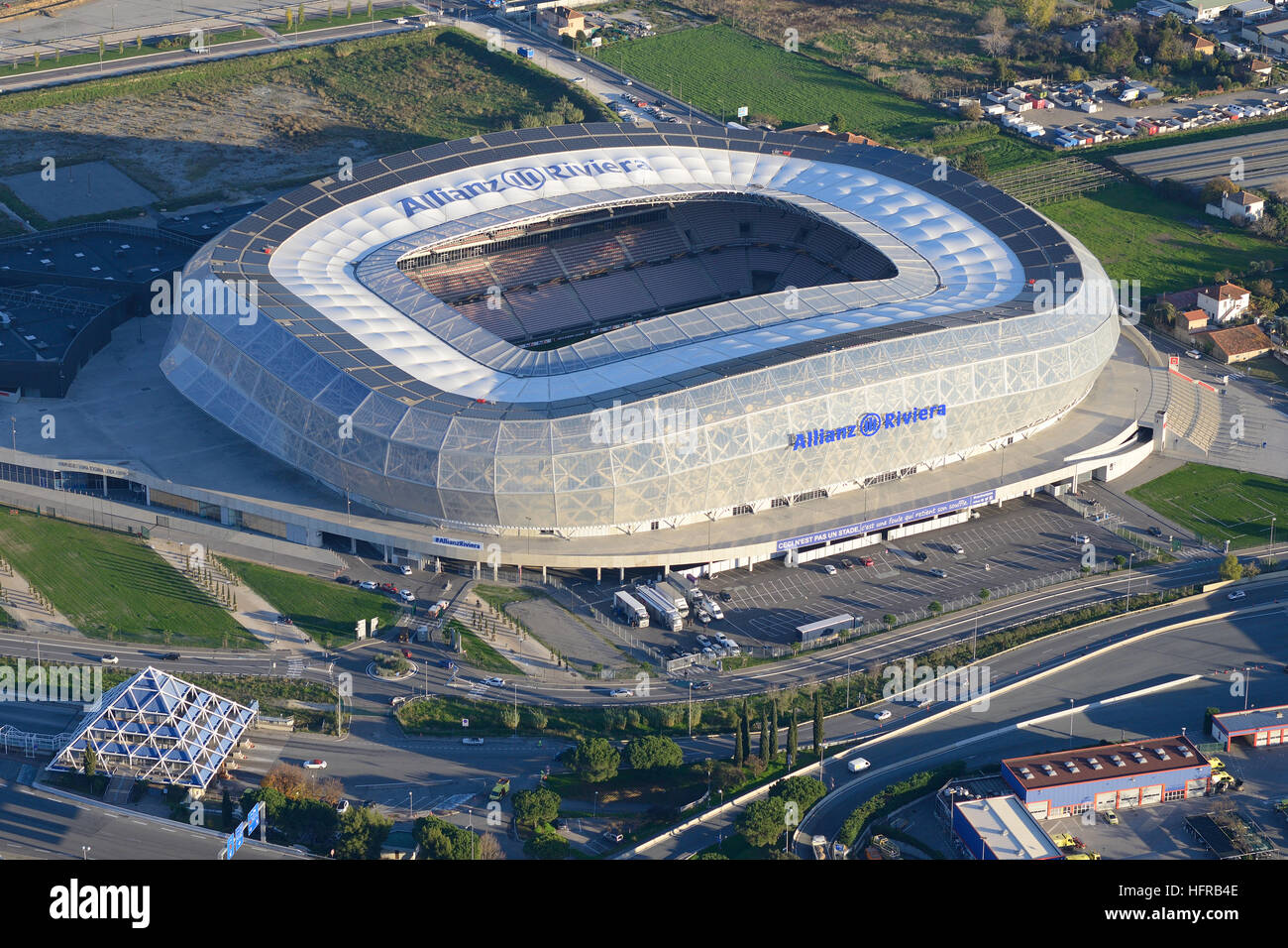 Allianz Riviera Stadium Luftbild Grossen Mehrzweck Arena Im Jahr 13 In Der Nahe Von Nizza Cote D Azur Flughafen Frankreich Gebaut Stockfotografie Alamy