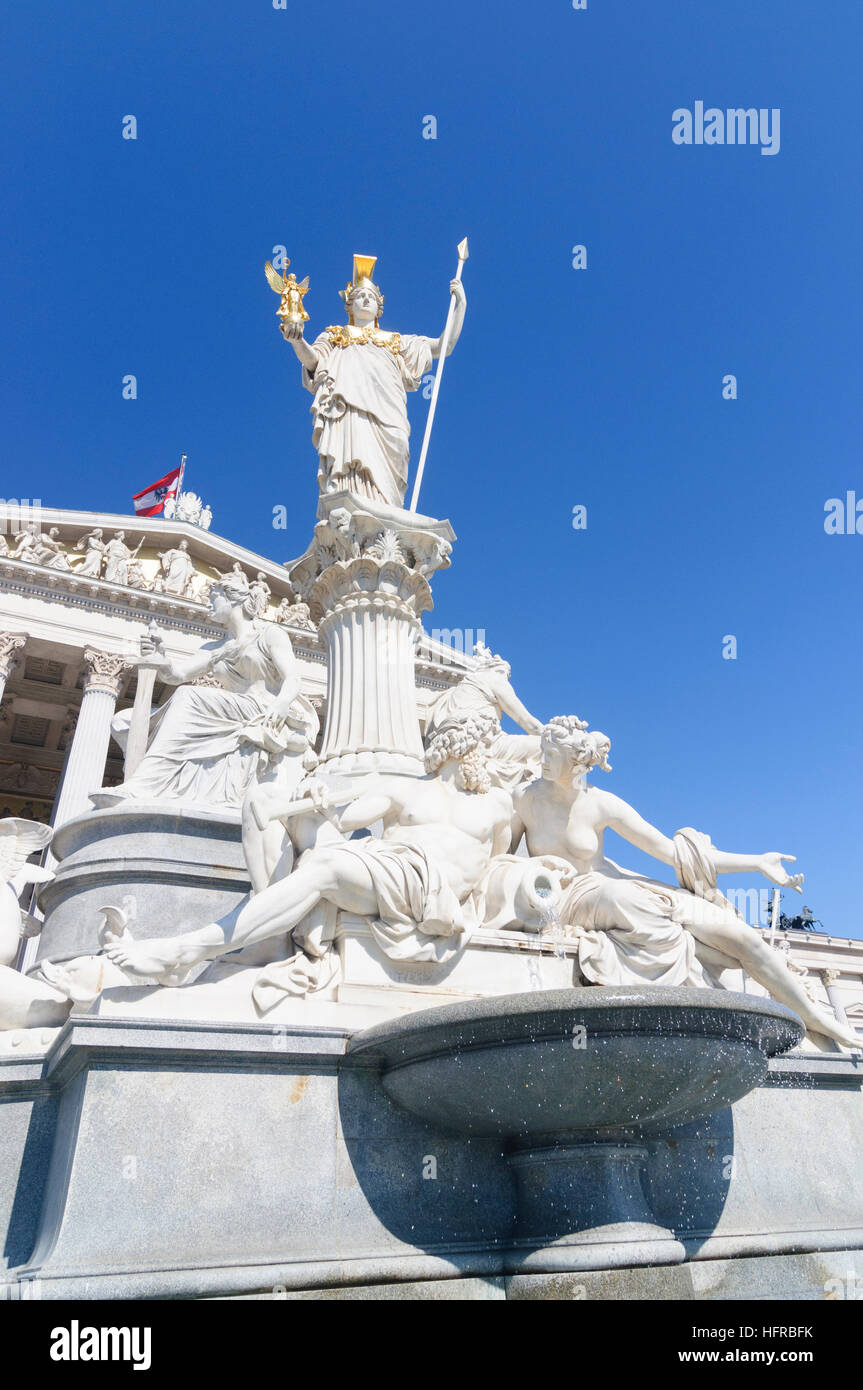 Wien, Wien: Pallas-Athene-Brunnen vor dem Parlamentsgebäude, Wien, Österreich Stockfoto