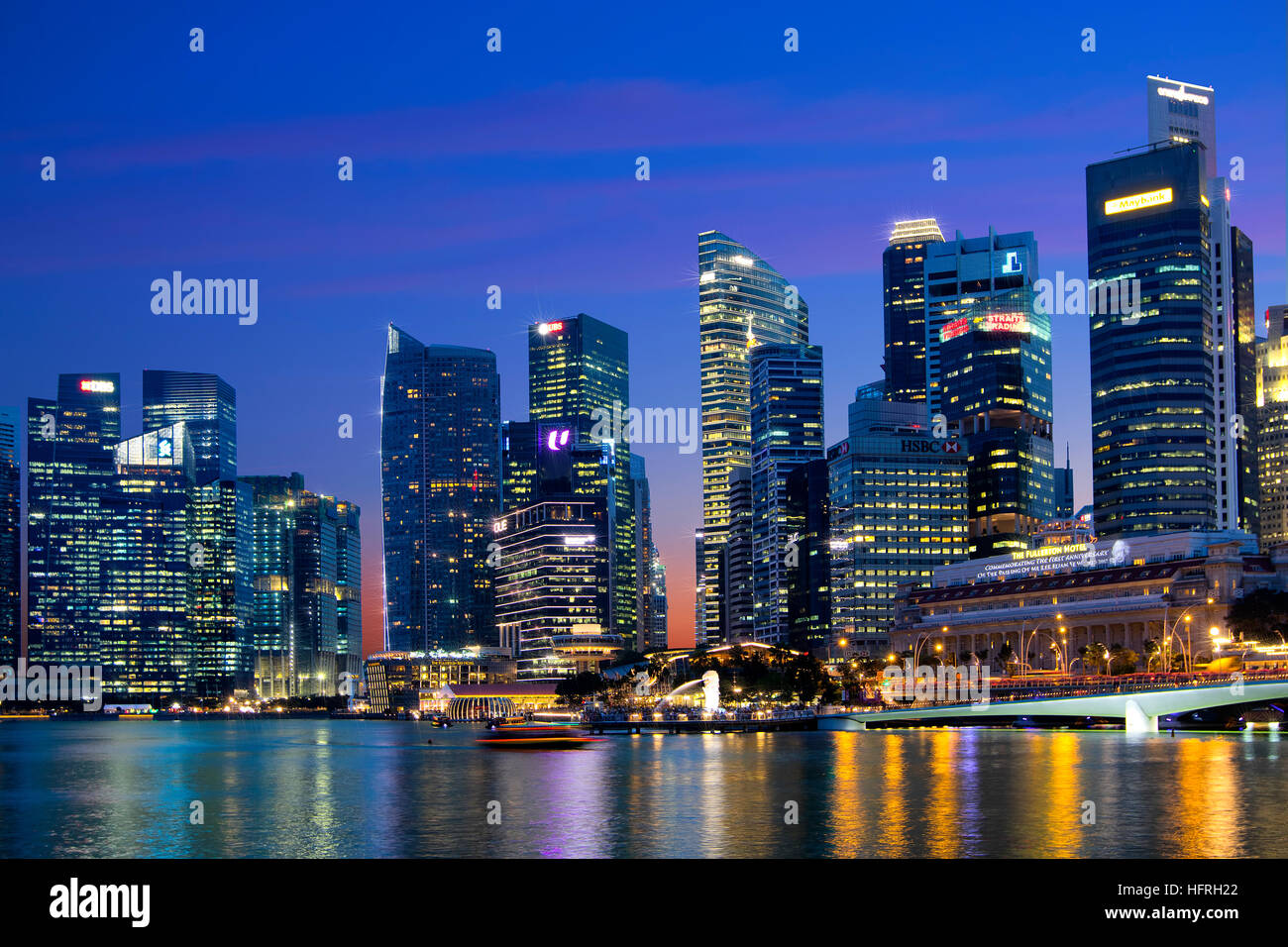 Marina Bay in der Nacht in Singapur Stockfoto